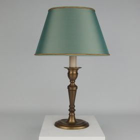 € 78,= & kap ovaal 25 cm vanaf € 45,=<br>2 stuks beschikbaar lamp-messing-kandelaar-met-middel-schuin-ovaal-model-lampenkap