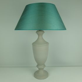 € 147,= & wandkap 45 cm vanaf € 68,=<br>2 stuks beschikbaar lamp-hout-taupe-geverfd-met-wandkap-half-rond