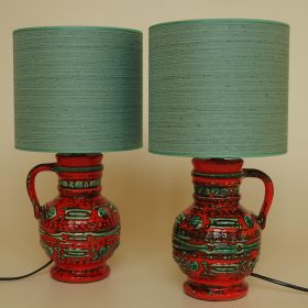 € 238,= (2 stuks)<br>kappen 20 cm va € 45,= per stuk stel-lamp-keramiek-fat-lava-jaren-70-vintage