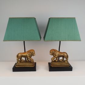 € 360,= (set lampen) &<br>lampenkap 30 cm vanaf € 117,= p.stuk lamp-napoleon-waterloo-leeuw-rechthoekig-model-lampenkap