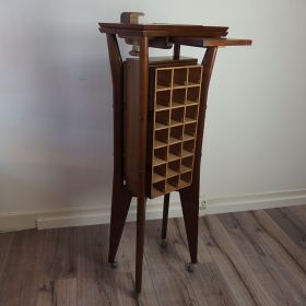 € 450,= (zie ook kasten) dia-projector-opberg-meubel-dia-6x6-cm-beide-zijden-21-vakken-jaren-50-vintage