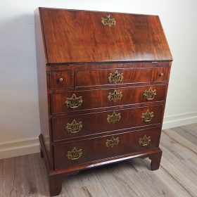 secretaire-mahonie-nederland-antiek-18e-eeuw