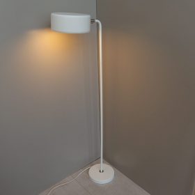 € 295,= vloerlamp-metaal-verstelbaar-wit-draaibaar-kap-atelje-lyktan-ahus-zweden-olympia-60s-vintage